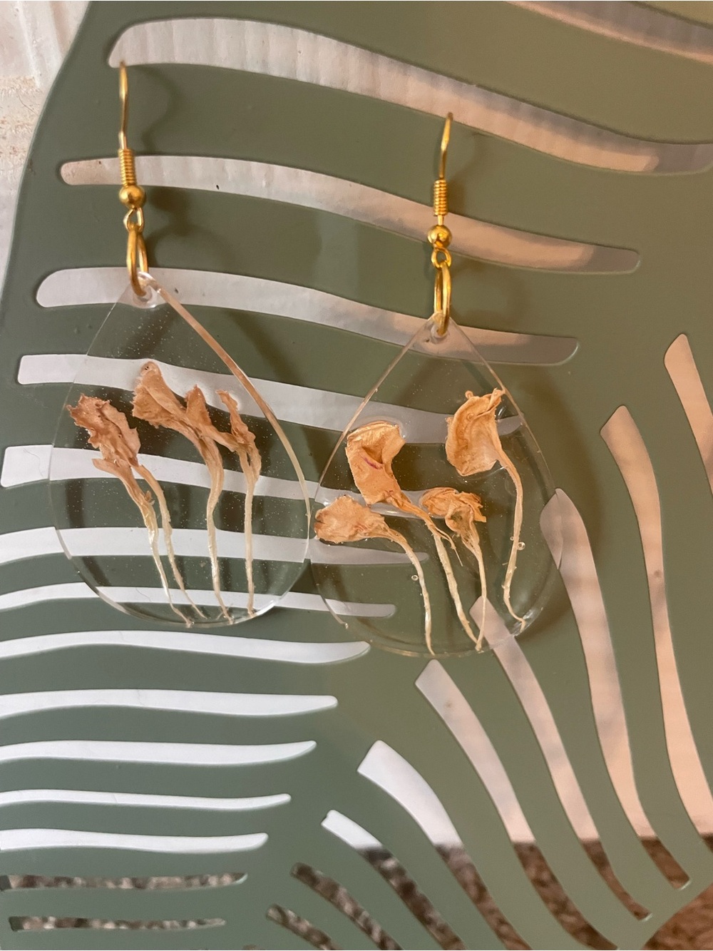 Tan Floral Resin Teardrop Earrings-Habdmade-No Offers
